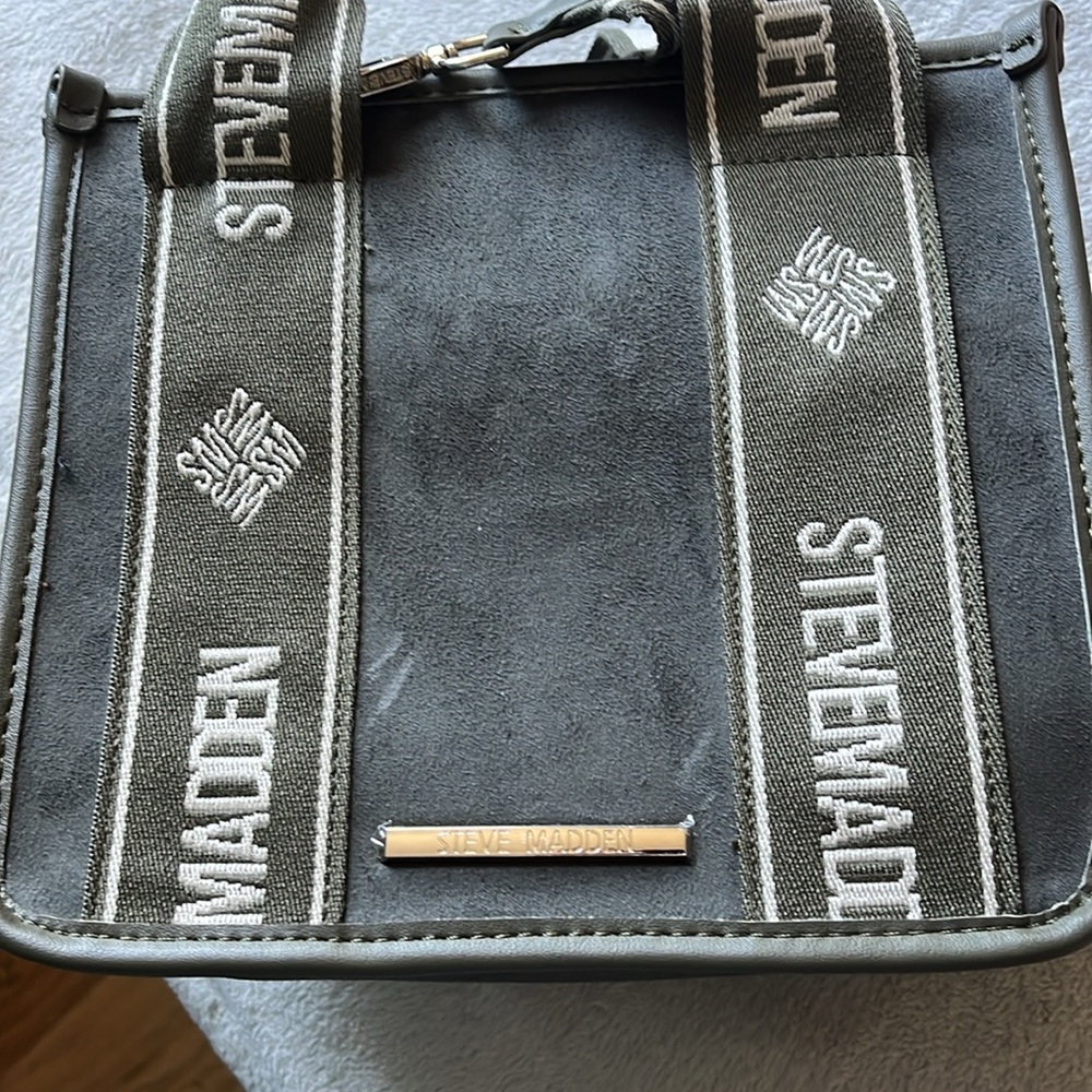 Steve Madden crossbody bag